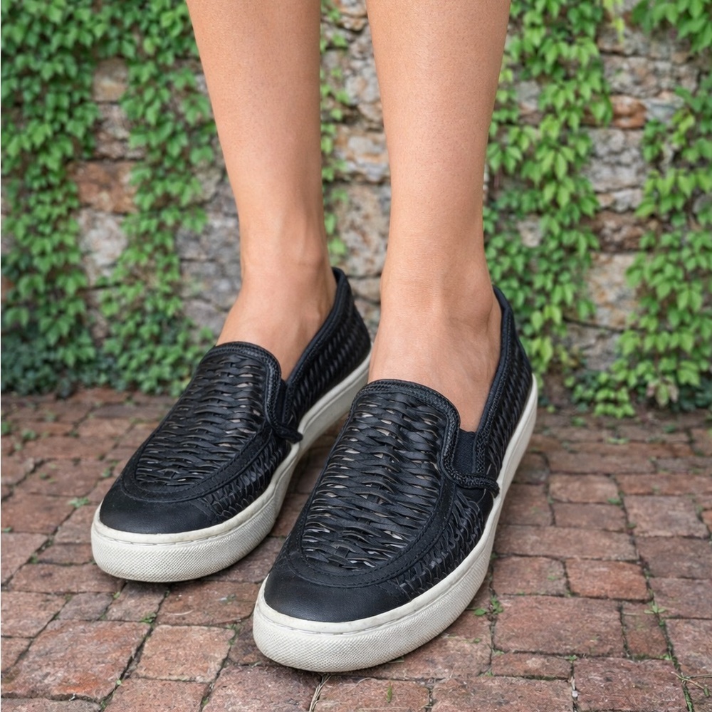 TORY BURCH Navy Woven Slip-On Shoes, 6